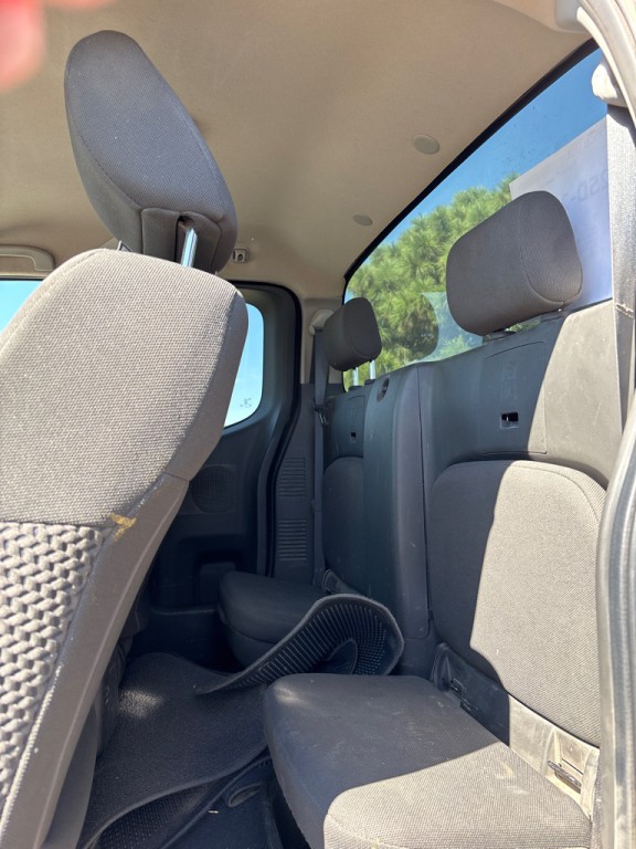 2021 Nissan Frontier Image 10