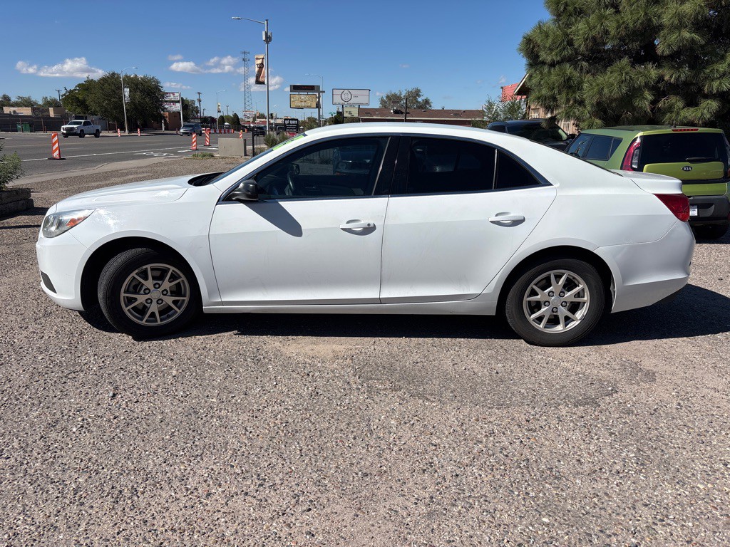 2013 Chevrolet Malibu Image 4
