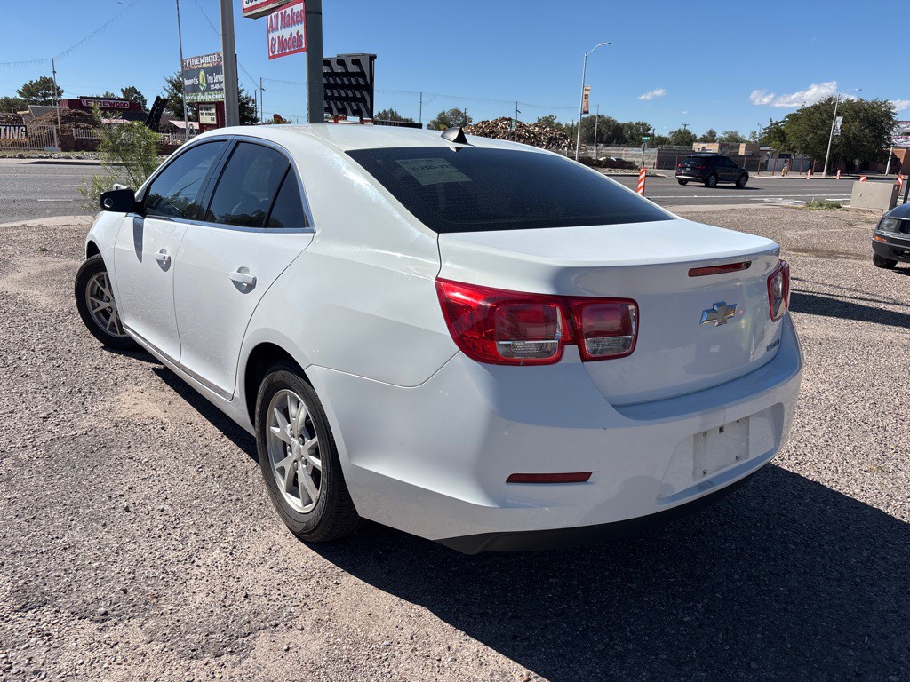 2013 Chevrolet Malibu Image 5