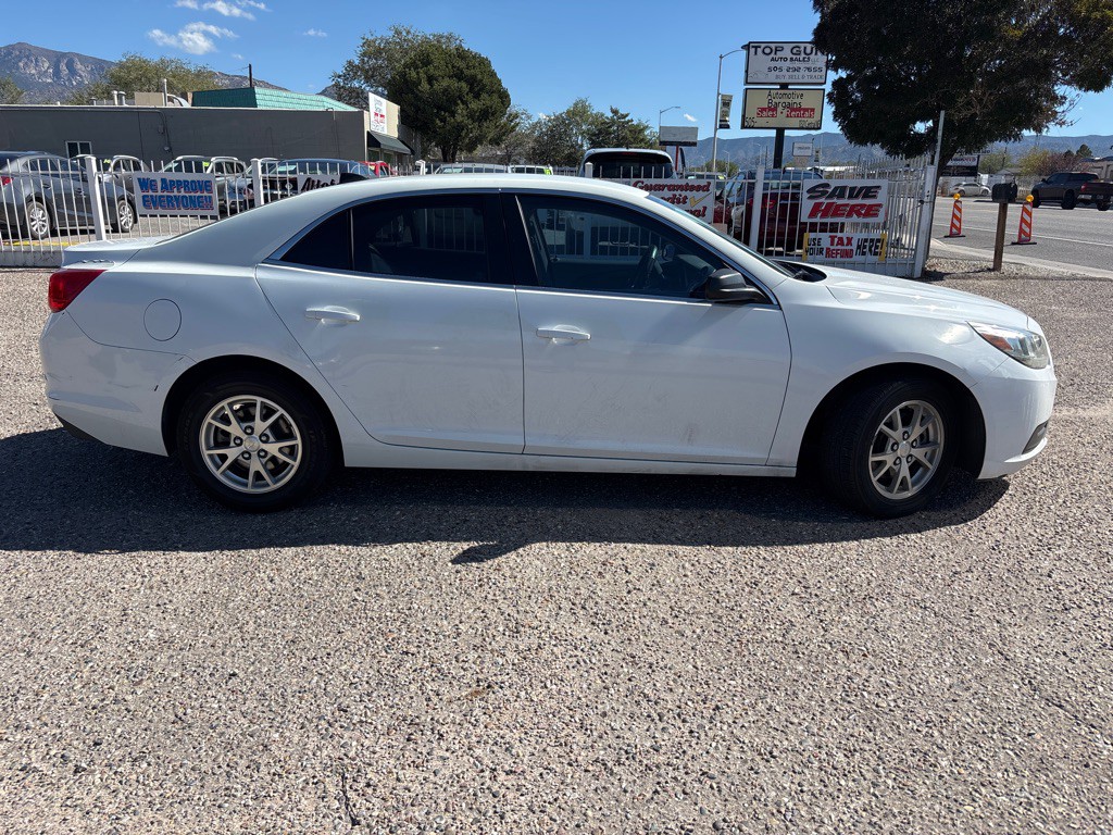 2013 Chevrolet Malibu Image 8