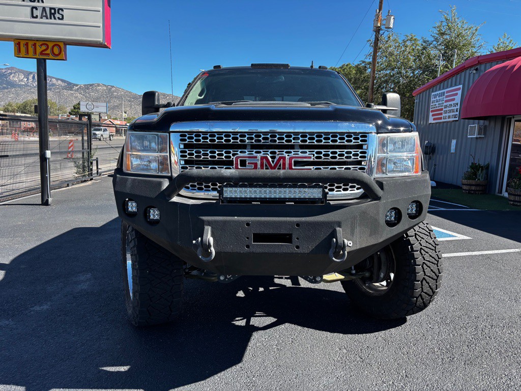 2013 GMC Sierra Image 2