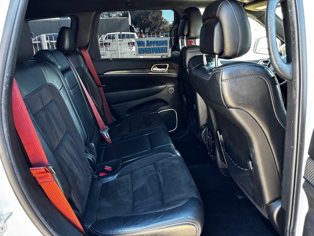 2018 Jeep Grand Cherokee Image 12