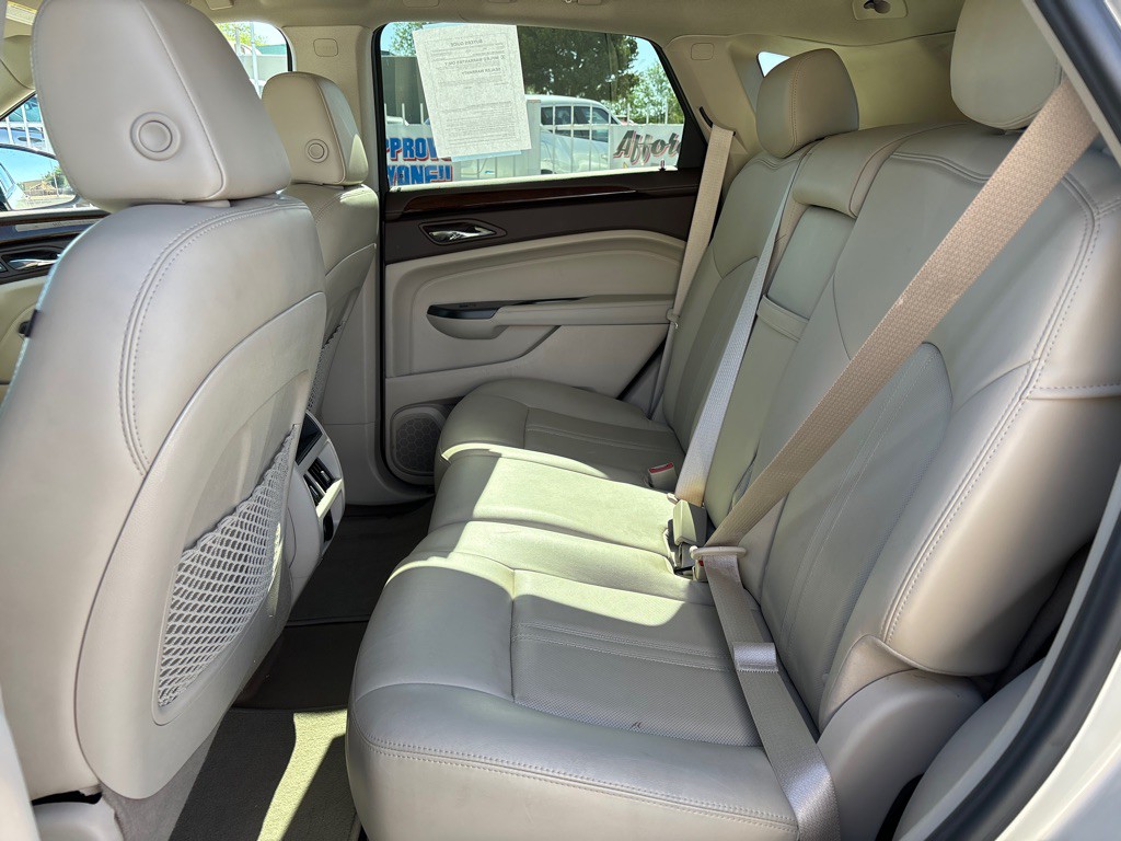 2013 Cadillac SRX Image 10