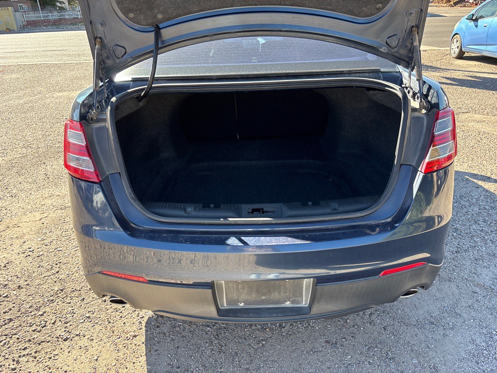 2017 Ford Taurus Image 11