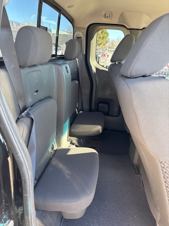 2018 Nissan Frontier Image 12