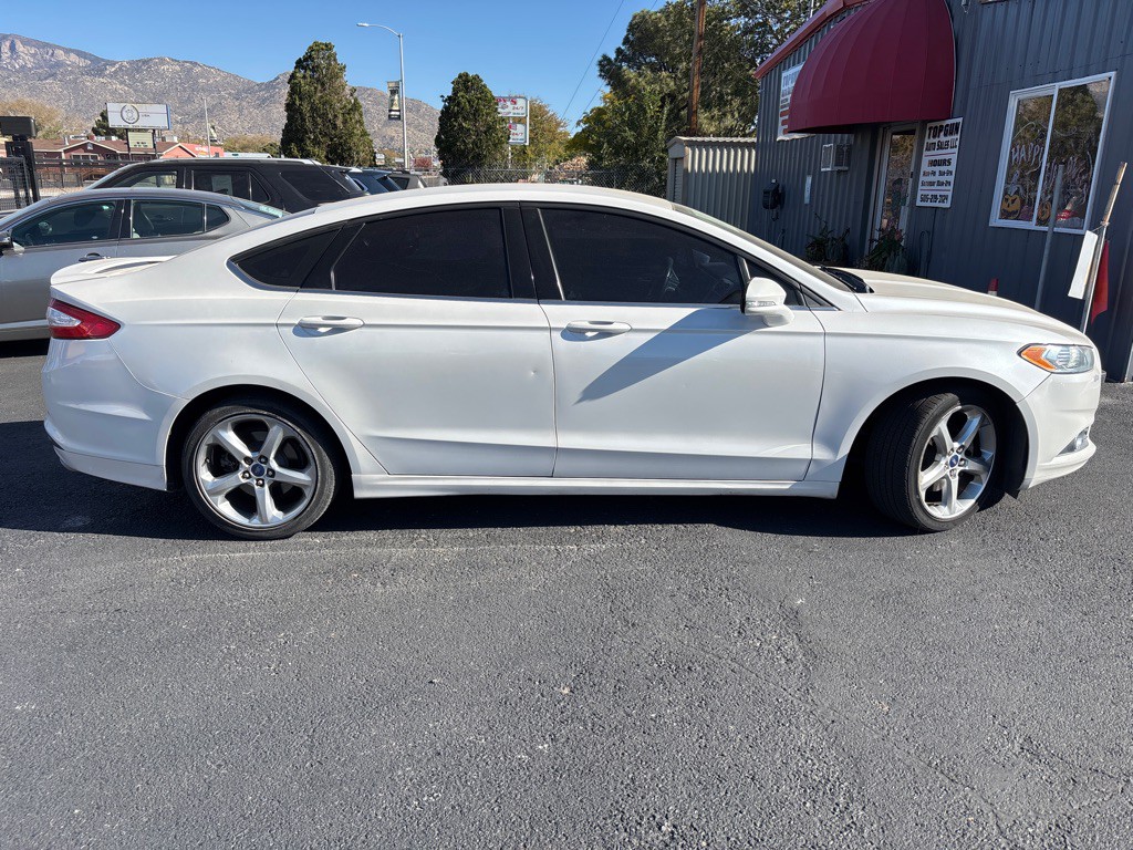 2015 Ford Fusion Image 8