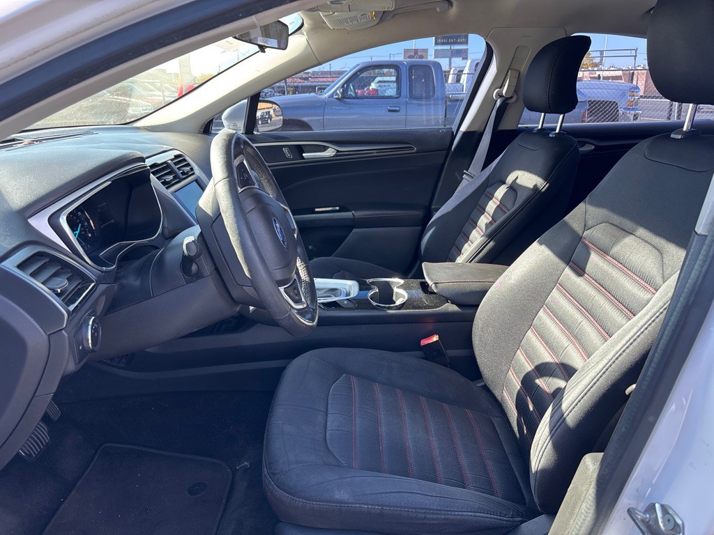 2015 Ford Fusion Image 9