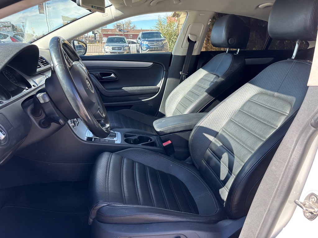 2013 Volkswagen CC Image 9