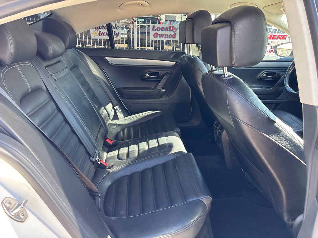 2013 Volkswagen CC Image 12
