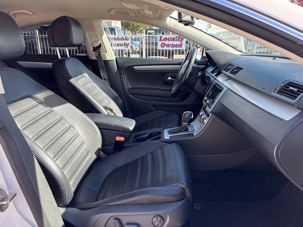 2013 Volkswagen CC Image 13