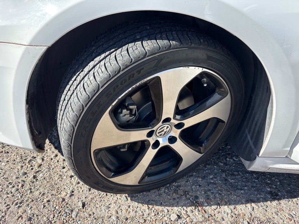 2013 Volkswagen CC Image 17