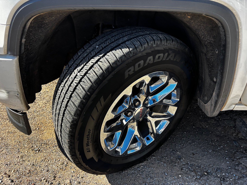 2015 GMC Sierra Image 19