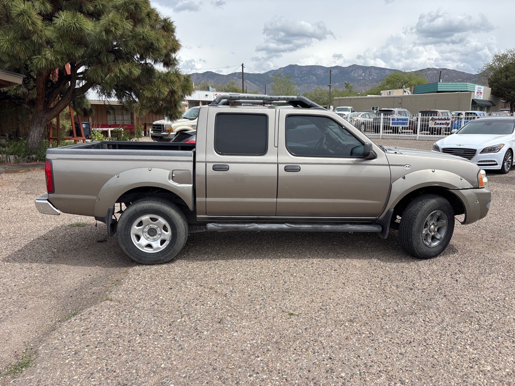 2004 Nissan Frontier Image 8