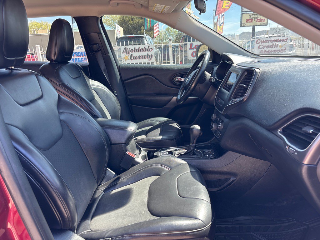 2019 Jeep Cherokee Image 13