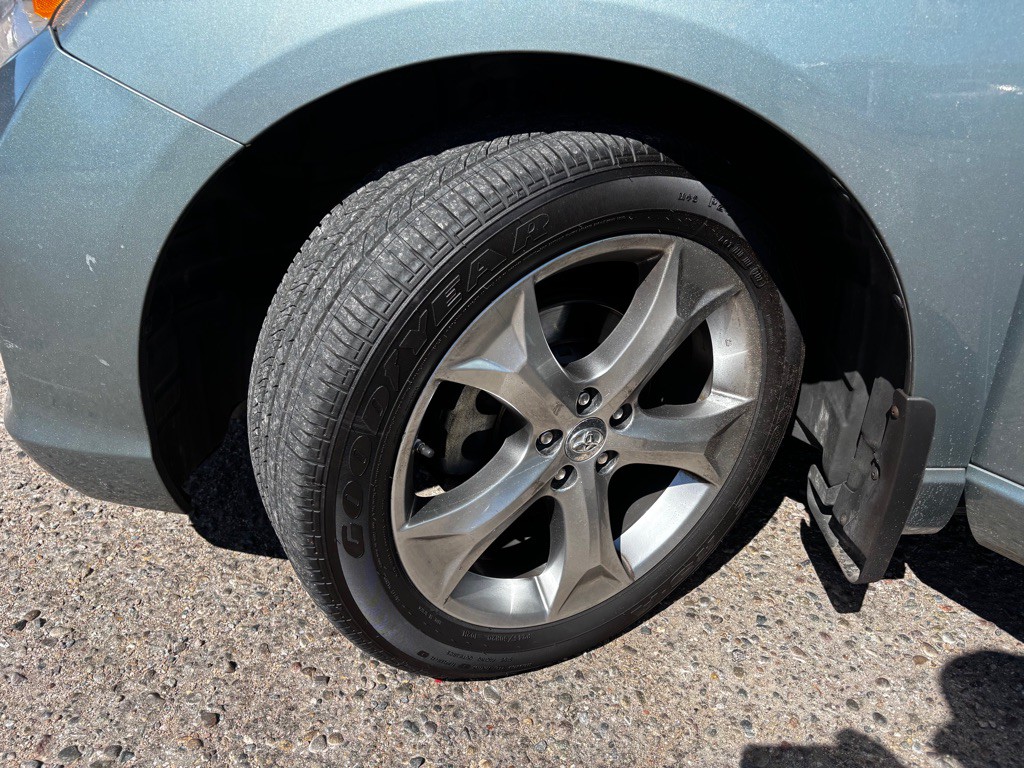 2011 Toyota Venza Image 19