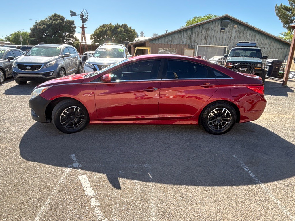 2014 Hyundai Sonata Image 4