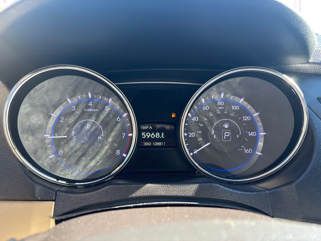 2014 Hyundai Sonata Image 16