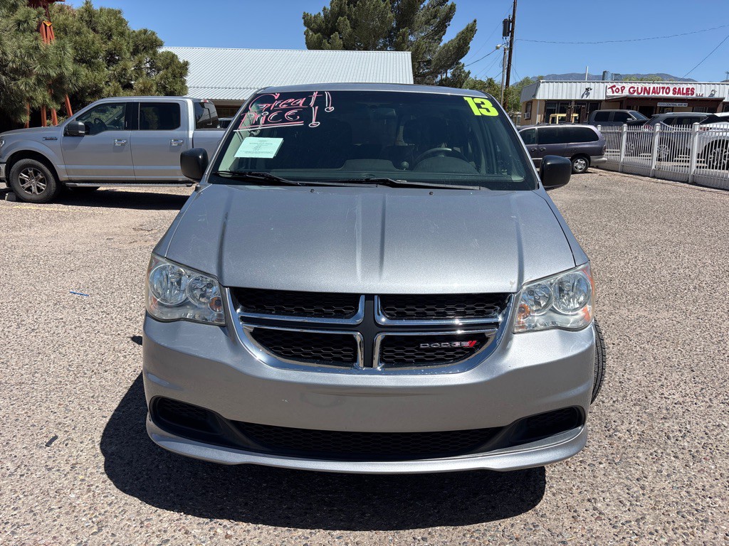 2013 Dodge Grand Caravan Image 2