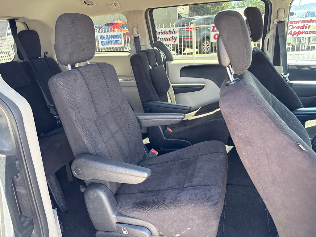 2013 Dodge Grand Caravan Image 14