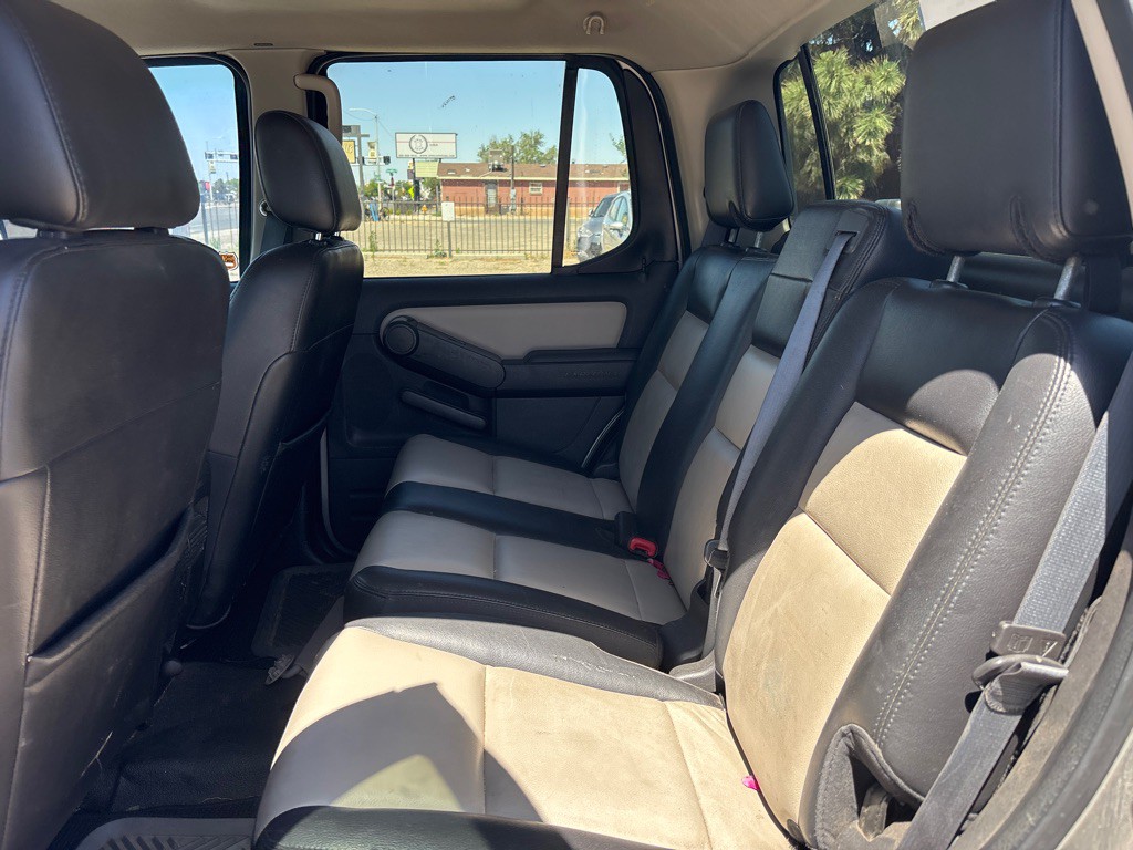 2008 Ford Explorer Image 11