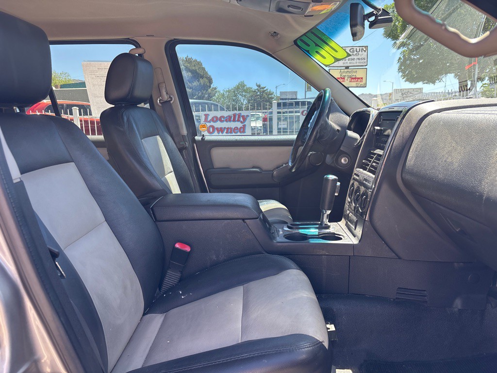 2008 Ford Explorer Image 13