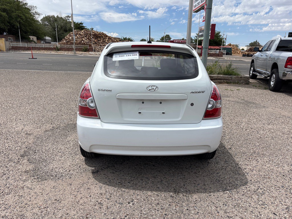 2009 Hyundai Accent Image 6