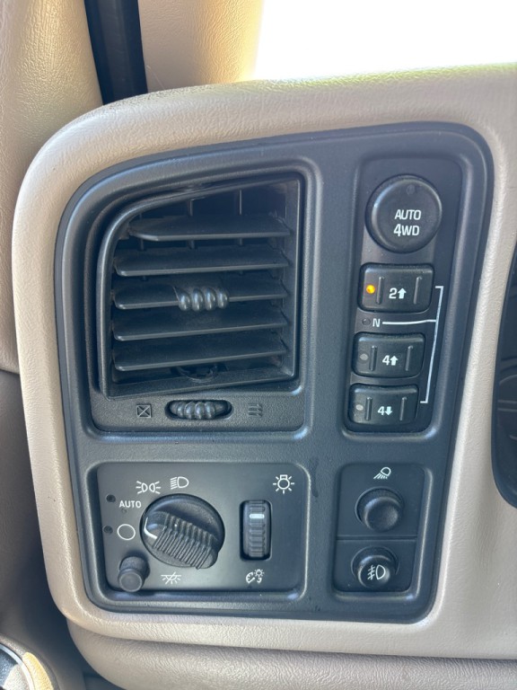 2003 GMC Sierra Image 16