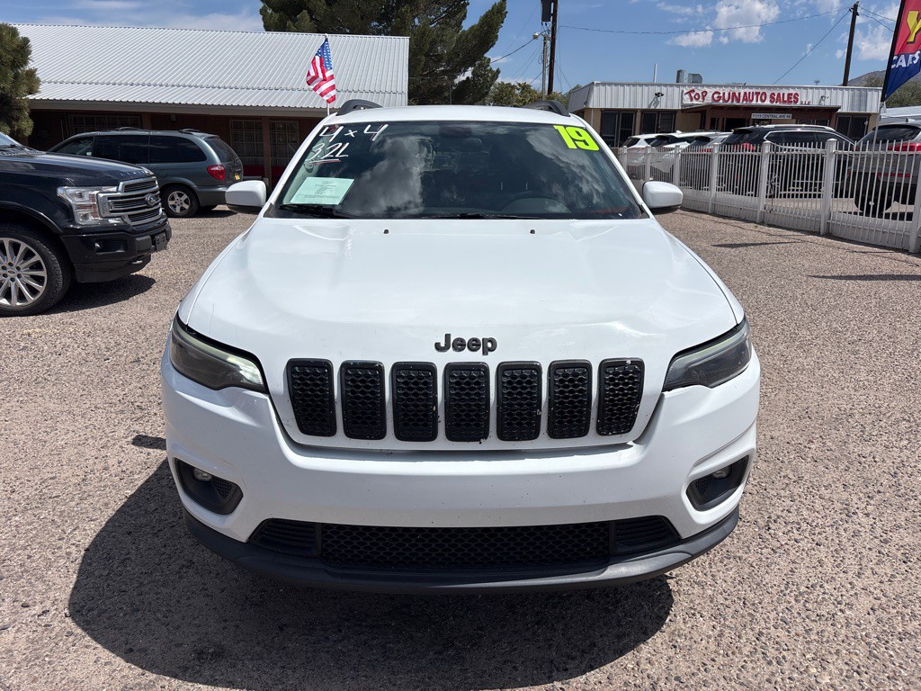 2019 Jeep Cherokee Image 2