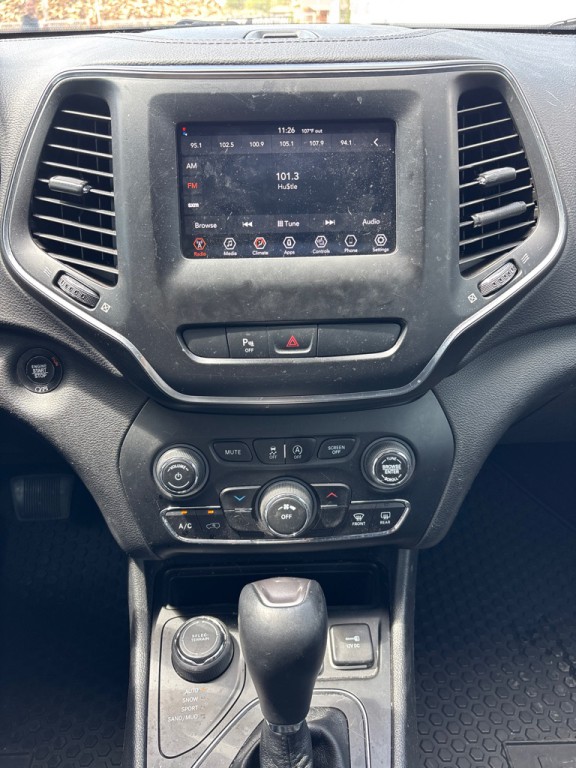 2019 Jeep Cherokee Image 15