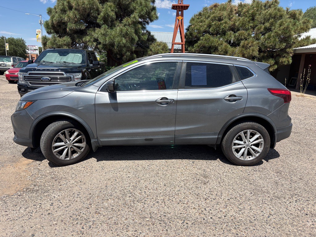 2017 Nissan Rogue Image 4