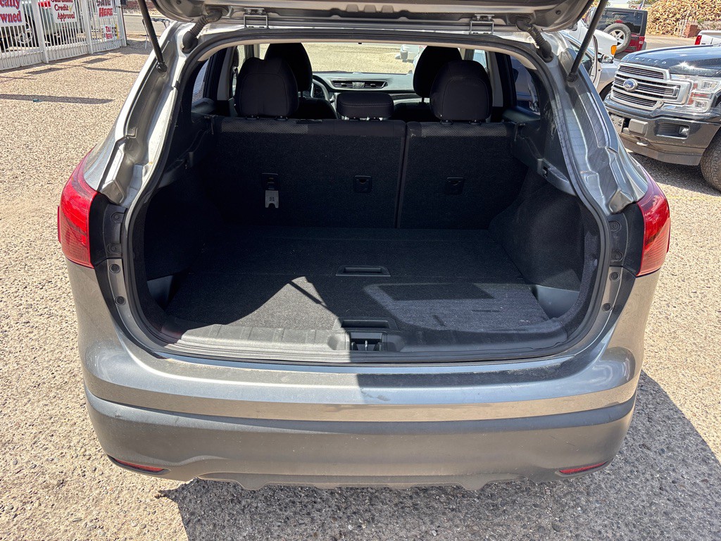 2017 Nissan Rogue Image 11