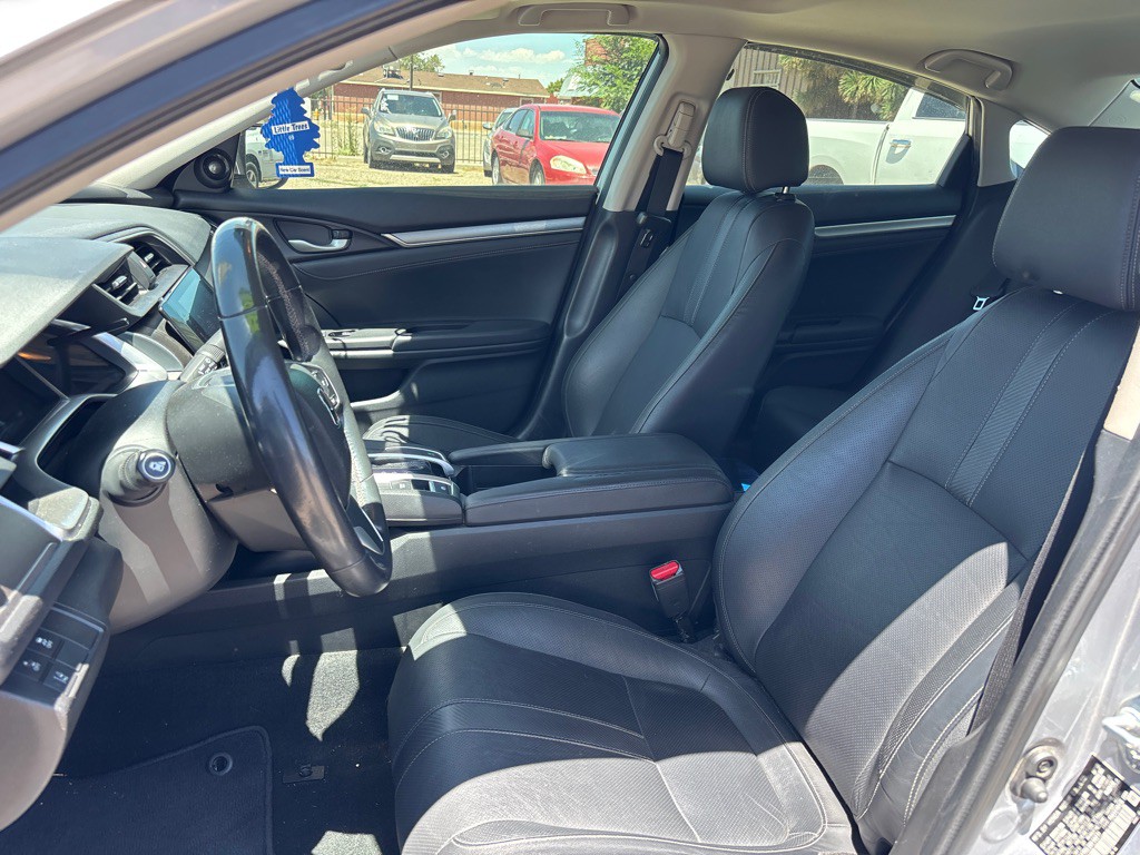 2018 Honda Civic Image 9