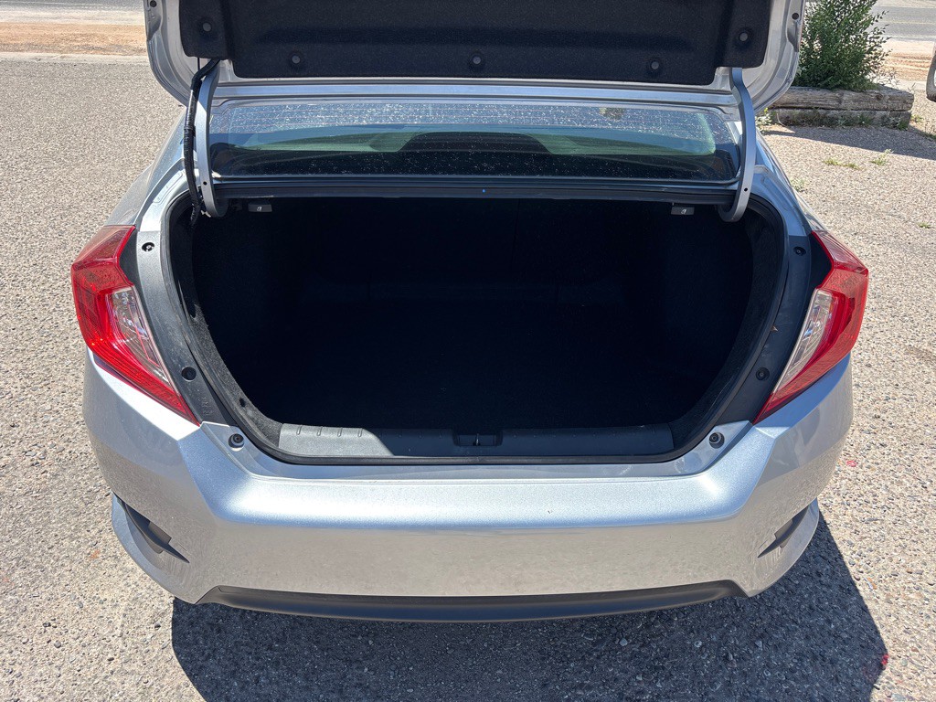 2018 Honda Civic Image 11