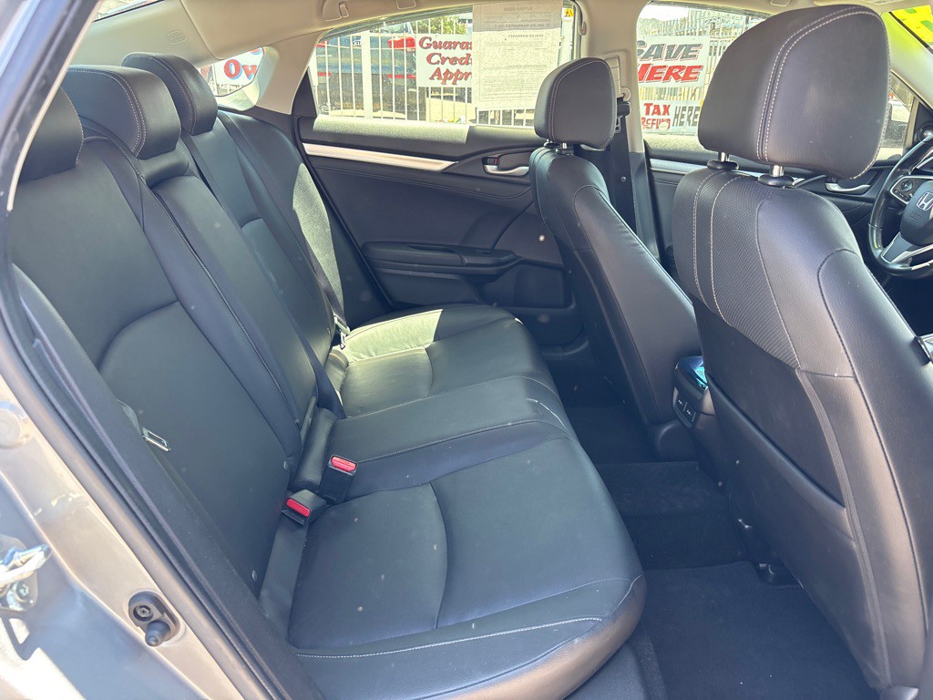 2018 Honda Civic Image 12