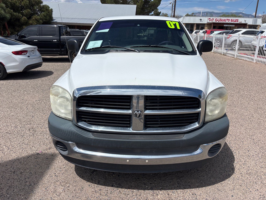 2007 Dodge Ram 1500 Image 2
