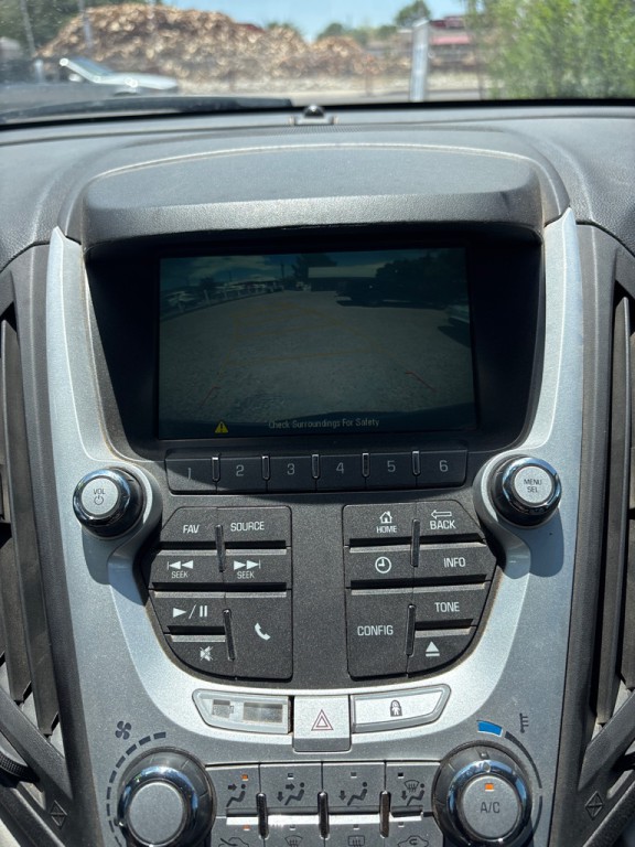 2015 Chevrolet Equinox Image 17