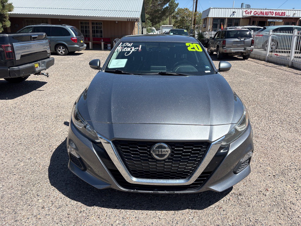 2020 Nissan Altima Image 2
