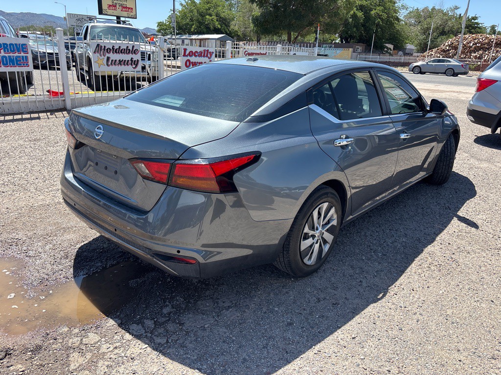2020 Nissan Altima Image 7