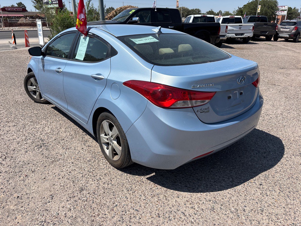 2013 Hyundai Elantra Image 5