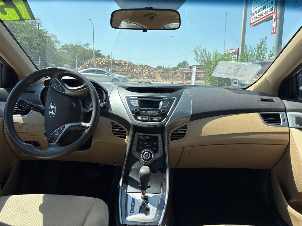 2013 Hyundai Elantra Image 14