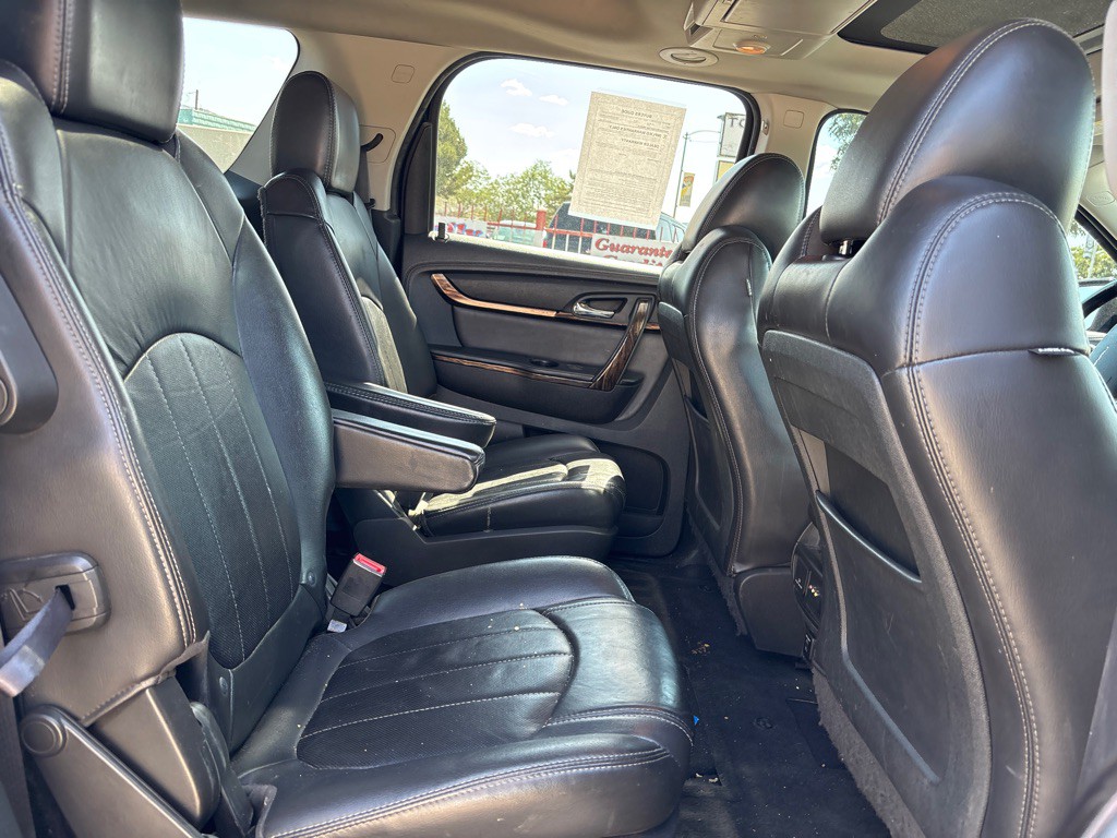 2015 GMC Acadia Image 16