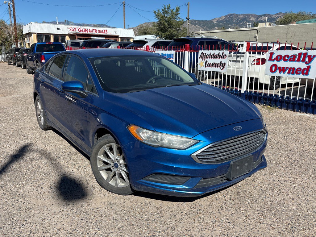 2017 Ford Fusion Image 1