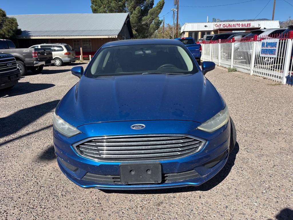 2017 Ford Fusion Image 2