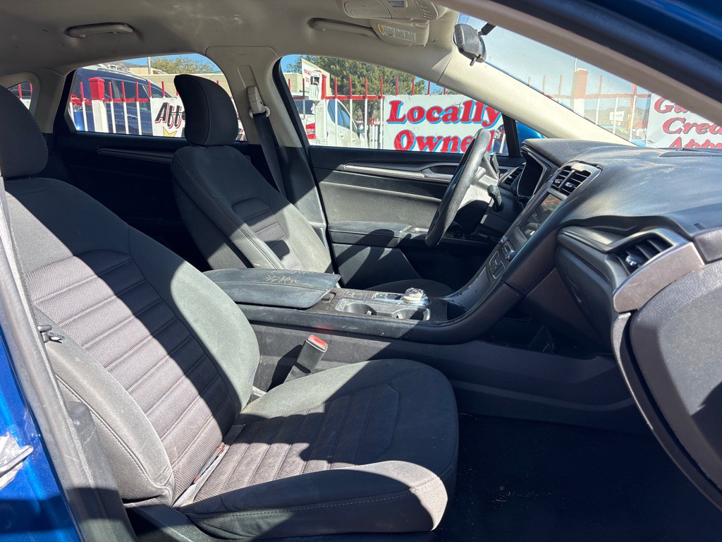 2017 Ford Fusion Image 13
