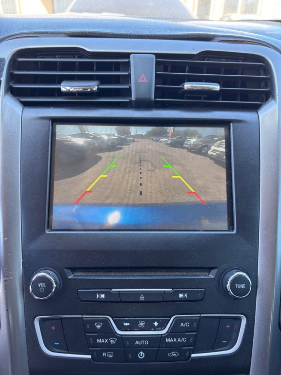 2017 Ford Fusion Image 16
