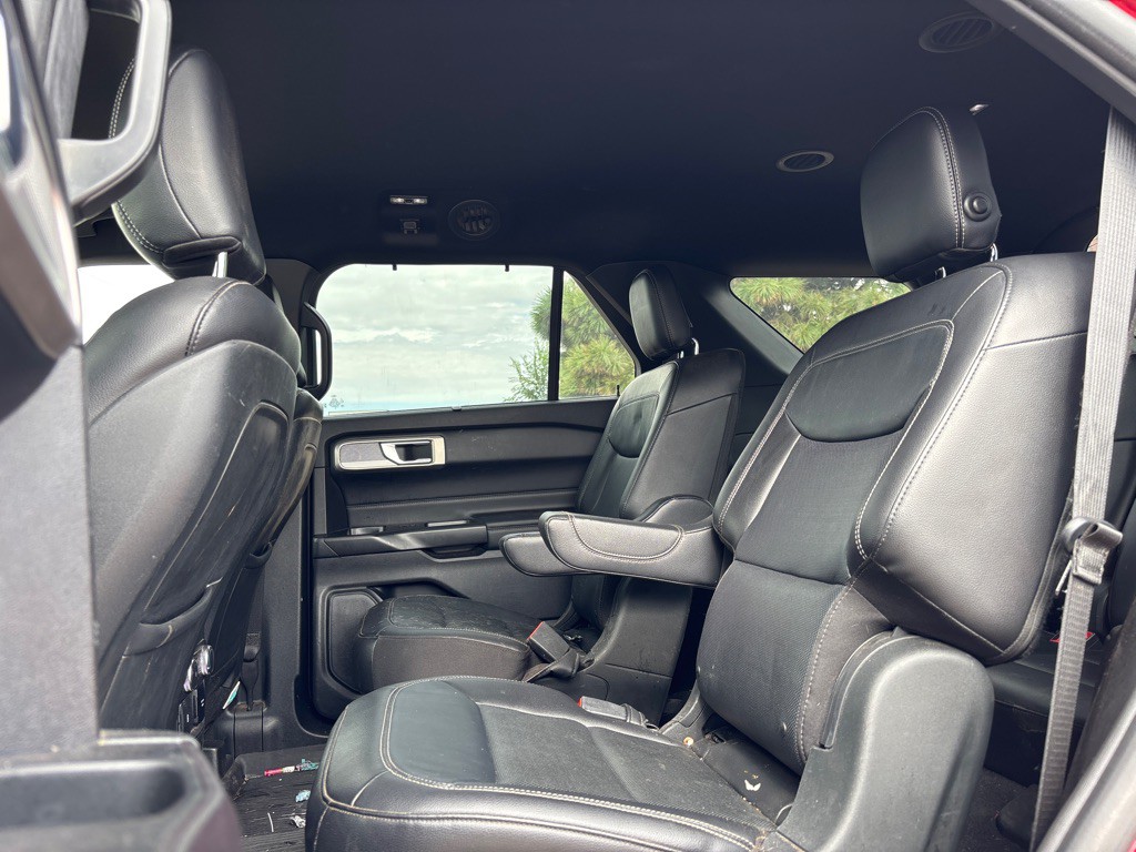 2020 Ford Explorer Image 10