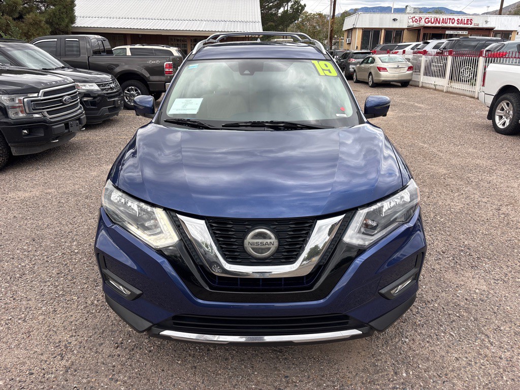 2019 Nissan Rogue Image 2