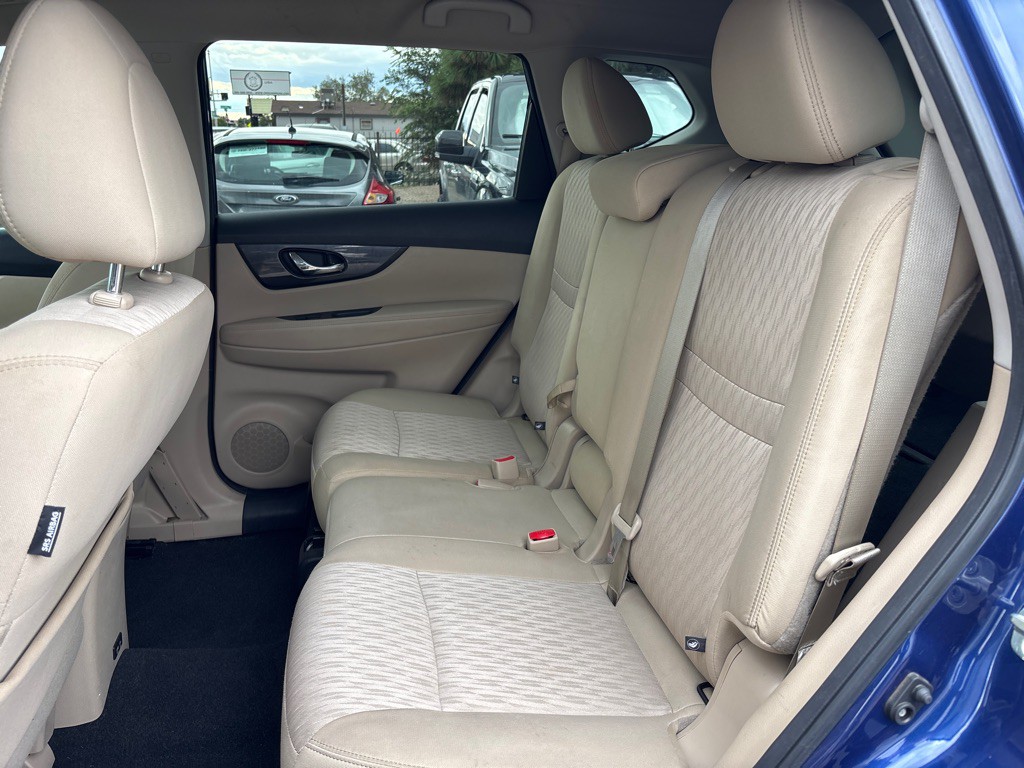 2019 Nissan Rogue Image 10