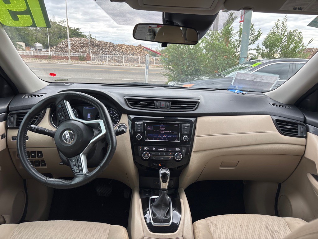 2019 Nissan Rogue Image 14