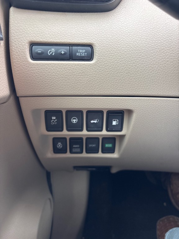 2019 Nissan Rogue Image 19